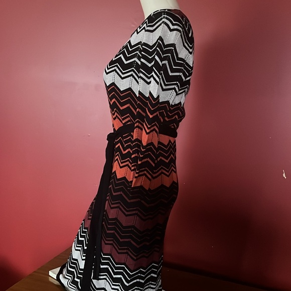 Like new db established 1962 2 layer chevron dress - Picture 3 of 16